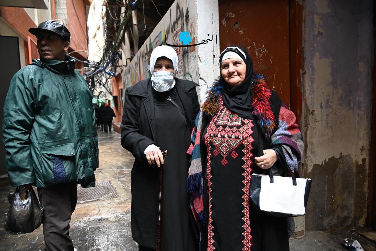 بالصور- اعتصام أمام مبنى الأونروا في برج البراجنة